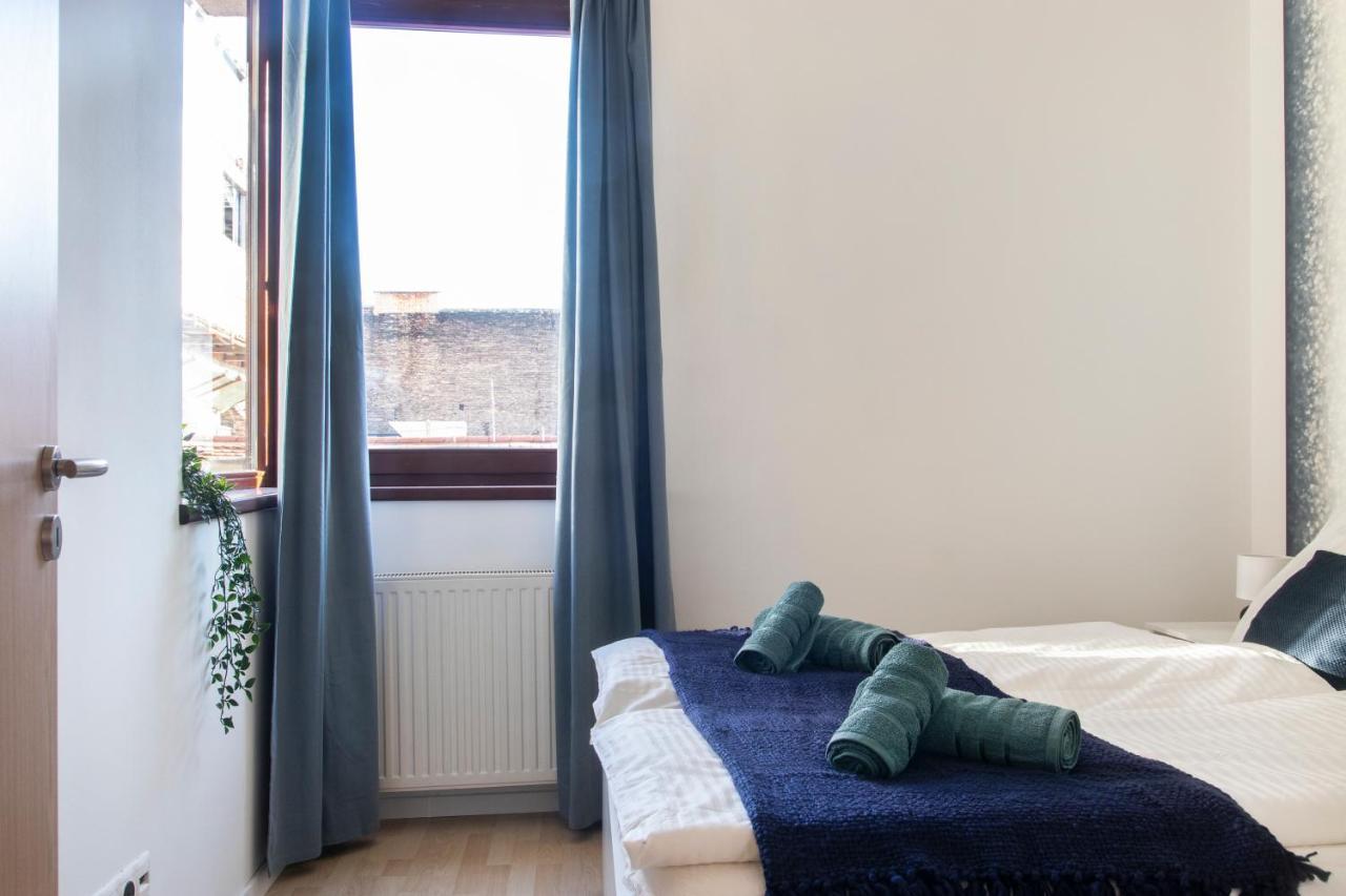 Momo Luxury Opera Apartmán *
